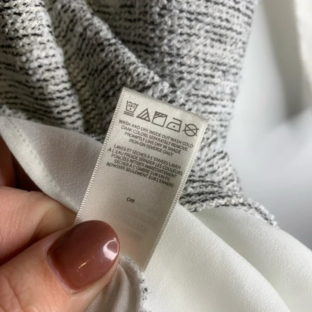 Van Heusen 3/4 Sleeves White and Grey Top Medium - Picture 7 of 8